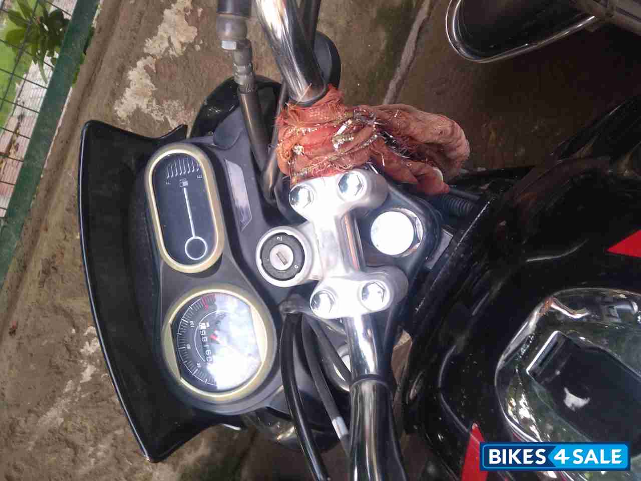 Black And Red Bajaj V15