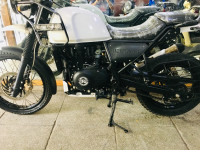 White Royal Enfield Himalayan