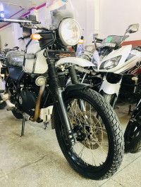 White Royal Enfield Himalayan