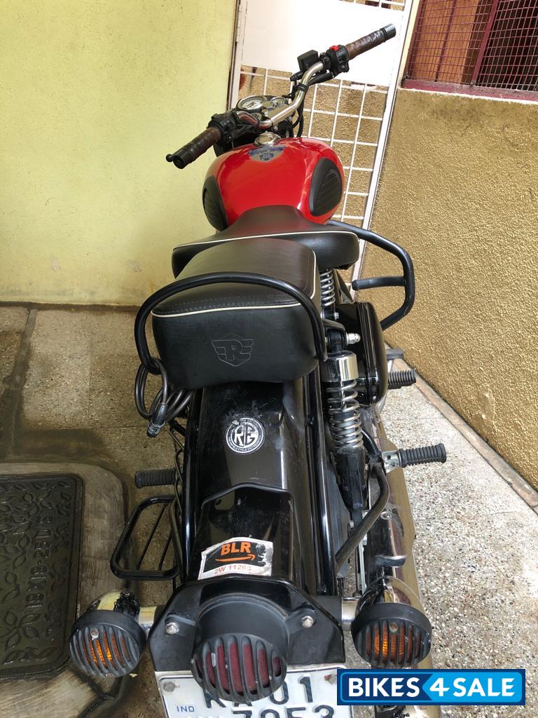 Redditch Red Royal Enfield Classic 350 Redditch Red