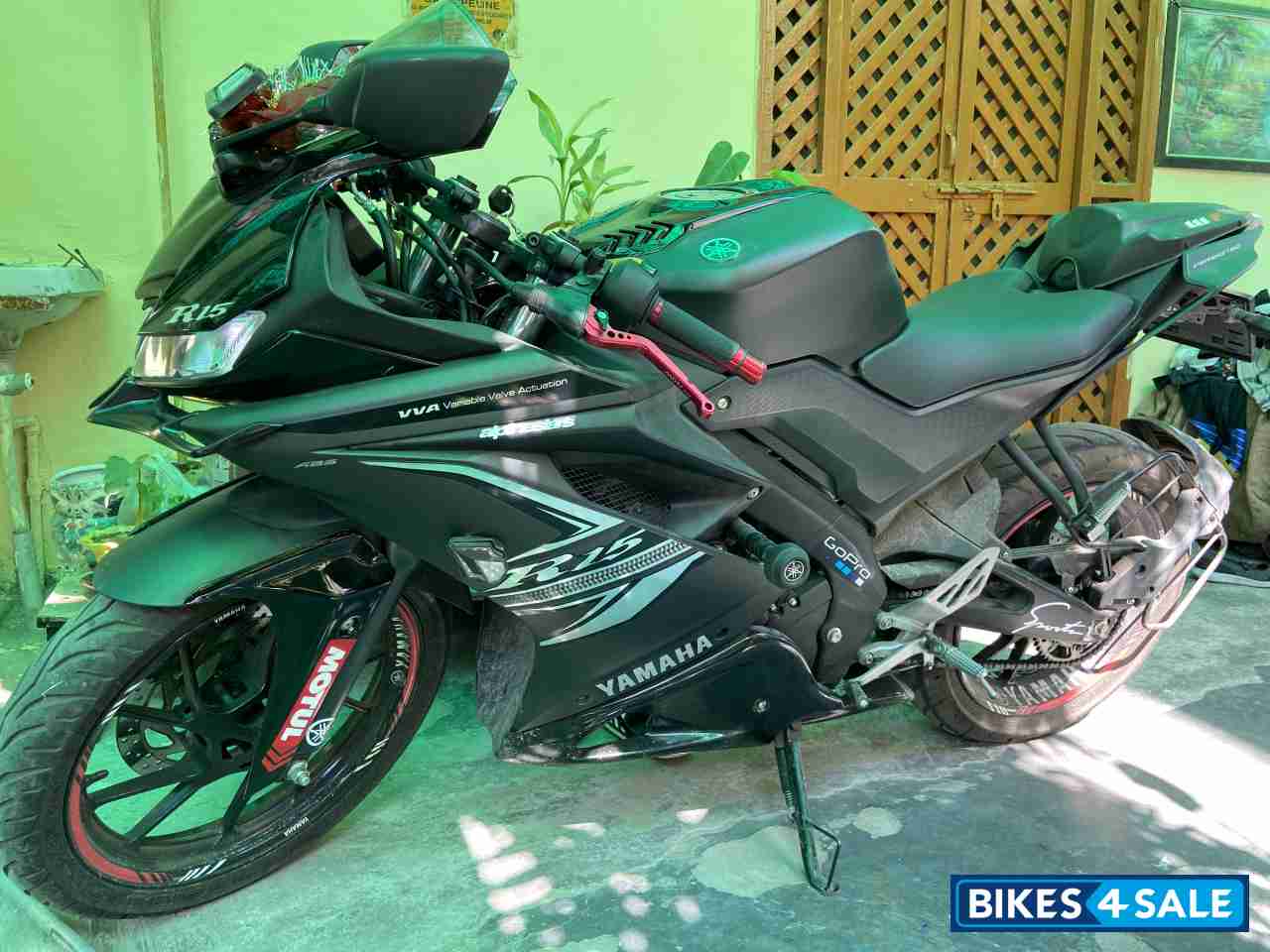 Dark Knight Yamaha YZF R15 V3 BS6