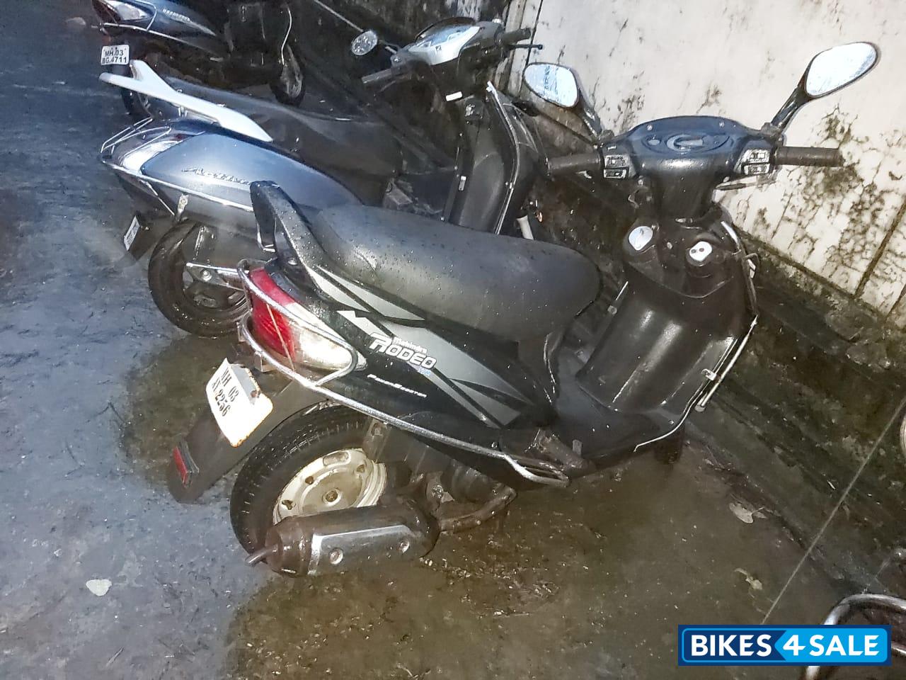 Black Mahindra Rodeo