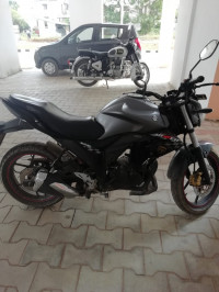 Black Suzuki Gixxer 150