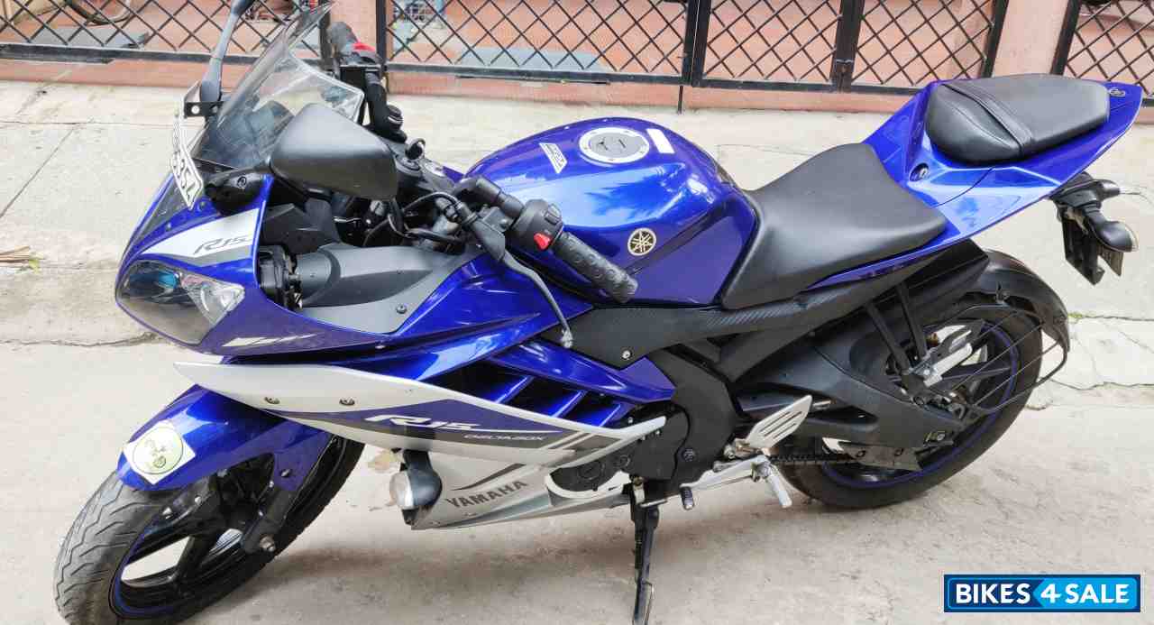 Yamaha YZF R15 V2 Yamaha YZF R15 V2