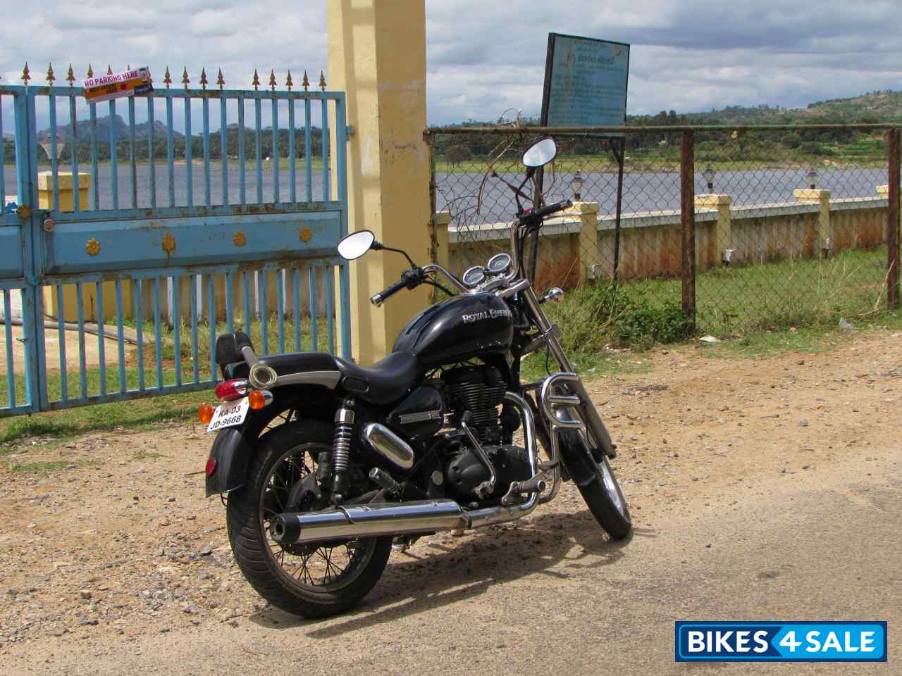 Royal Enfield Thunderbird TwinSpark 350 Royal Enfield Thunderbird TwinSpark 350