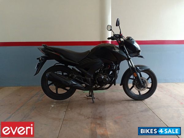 Black Honda CB Unicorn 160