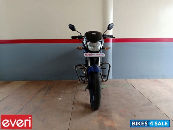 Blue And Black Honda Dream Yuga