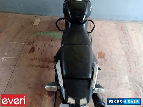 Black Bajaj Pulsar 150 Classic