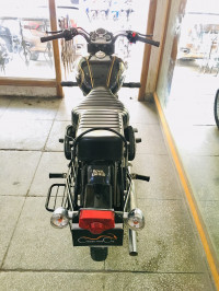 Black Royal Enfield Bullet Standard 350