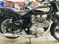 Black Royal Enfield Bullet Standard 350