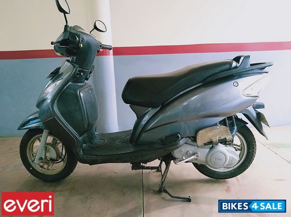 Black TVS Wego