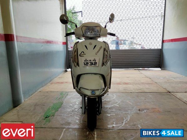 White Suzuki Access 125 Special Edition