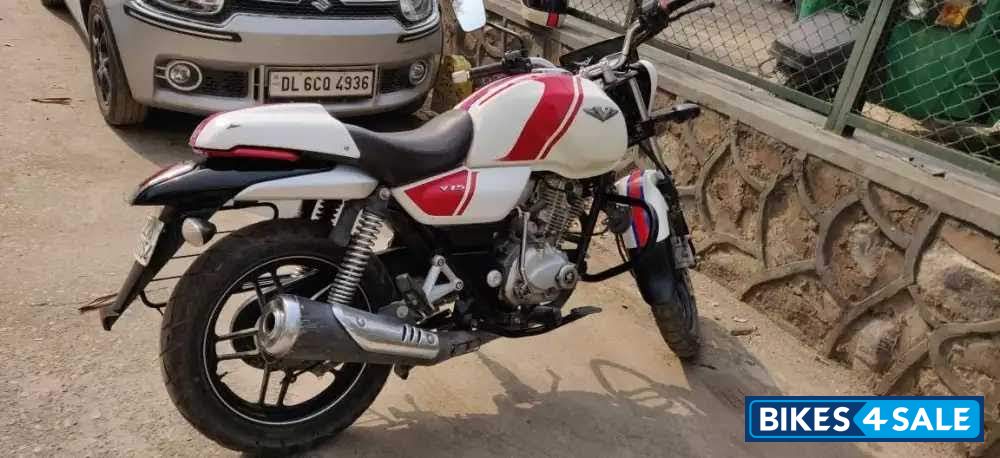 White Bajaj V15