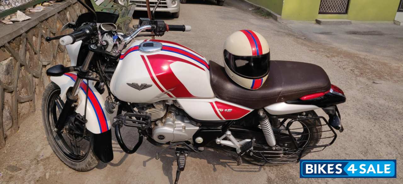 White Bajaj V15