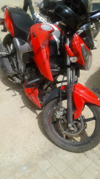 Red TVS Apache RTR 160 4V