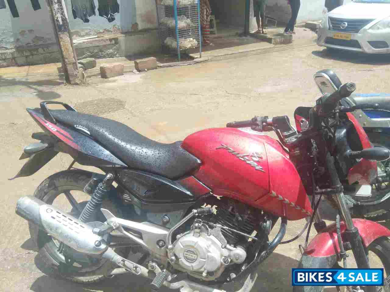 Red Bajaj Pulsar 150 DTSi