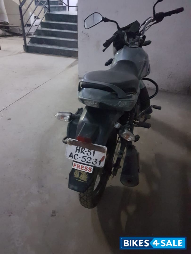 Grey Bajaj XCD 125 DTS-Si
