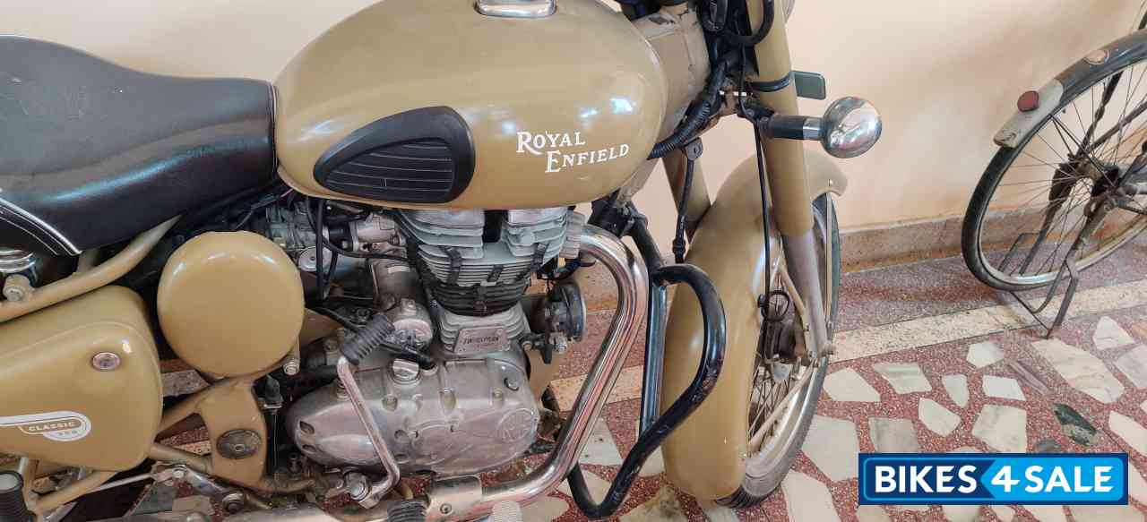 Army Royal Enfield Classic Desert Storm