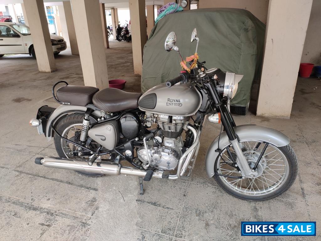 Royal Enfield Classic Gunmetal Grey