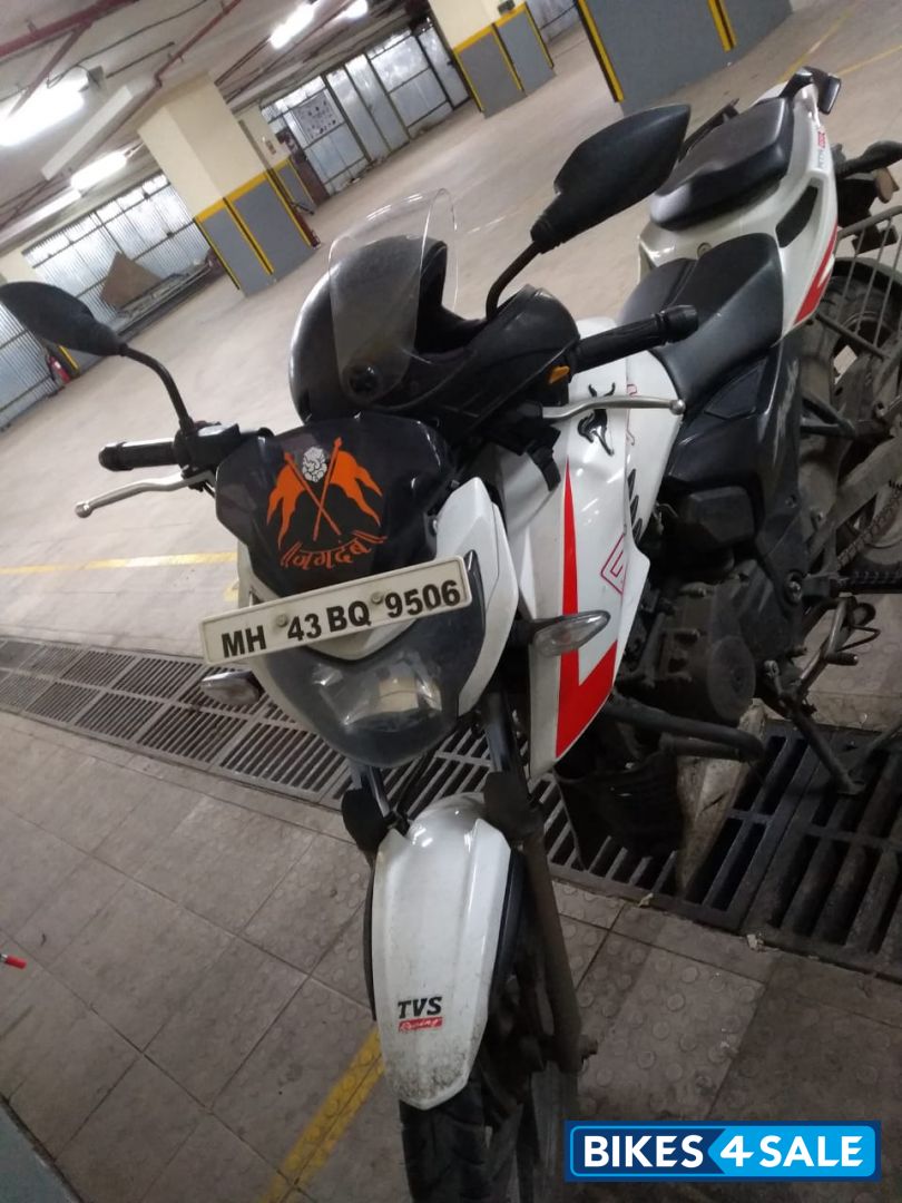 TVS Apache RTR 200 4V Race Edition 2.0