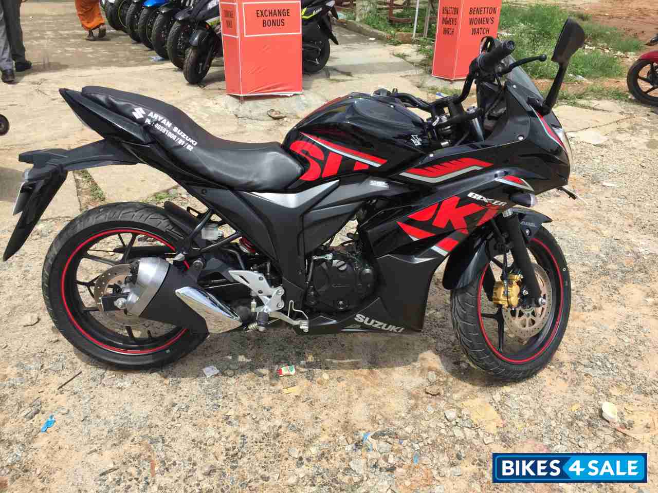 Suzuki Gixxer SF Fi