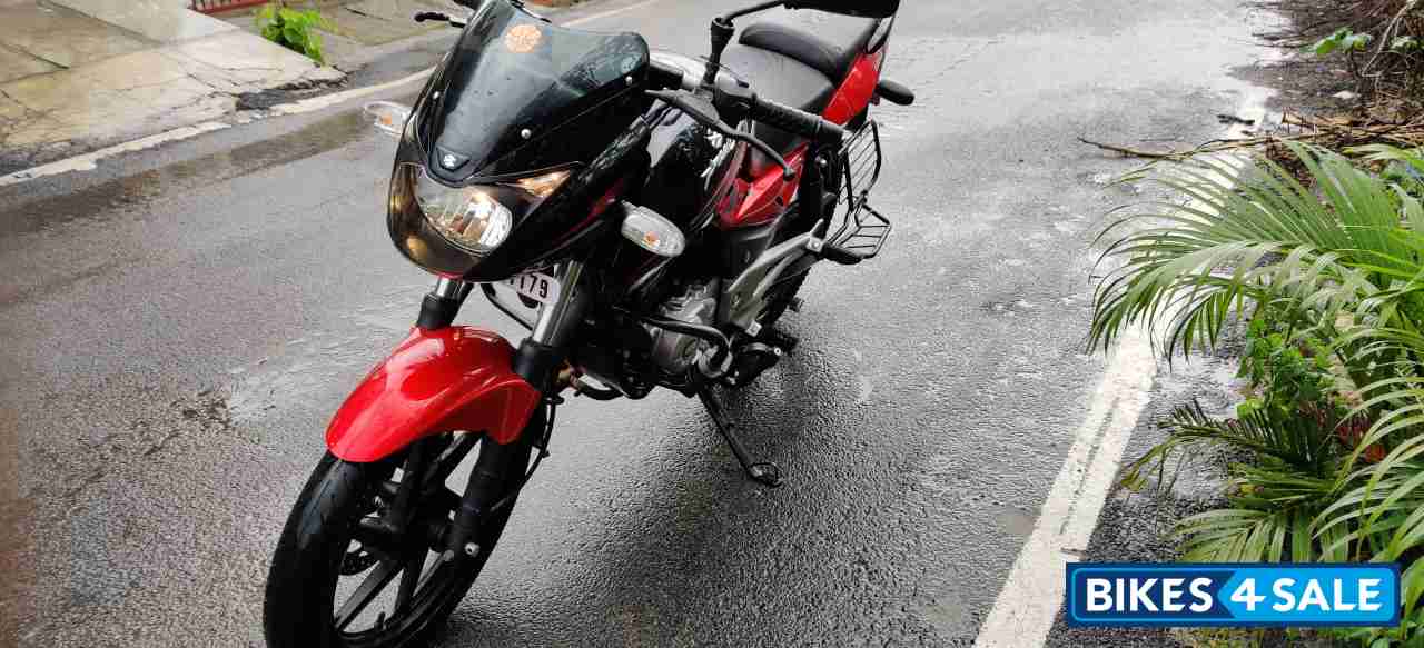 Red And Black Dual Colour Bajaj Pulsar 180 DTSi Red And Black Dual Colour Bajaj Pulsar 180 DTSi