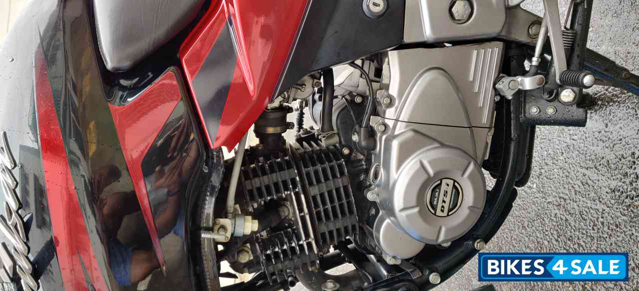 Red And Black Dual Colour Bajaj Pulsar 180 DTSi Red And Black Dual Colour Bajaj Pulsar 180 DTSi