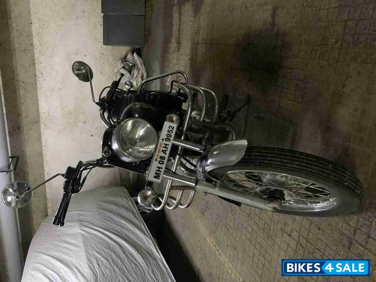 Black Royal Enfield Bullet Electra