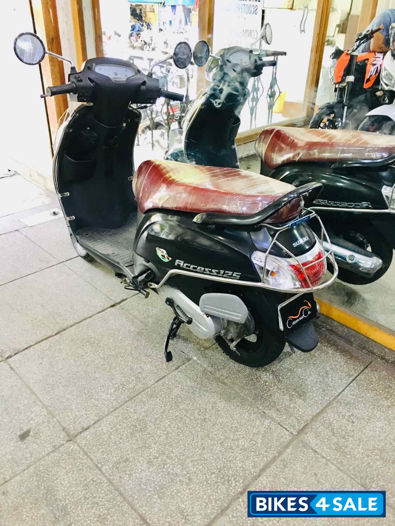 Matt Black Suzuki Access 125 Special Edition