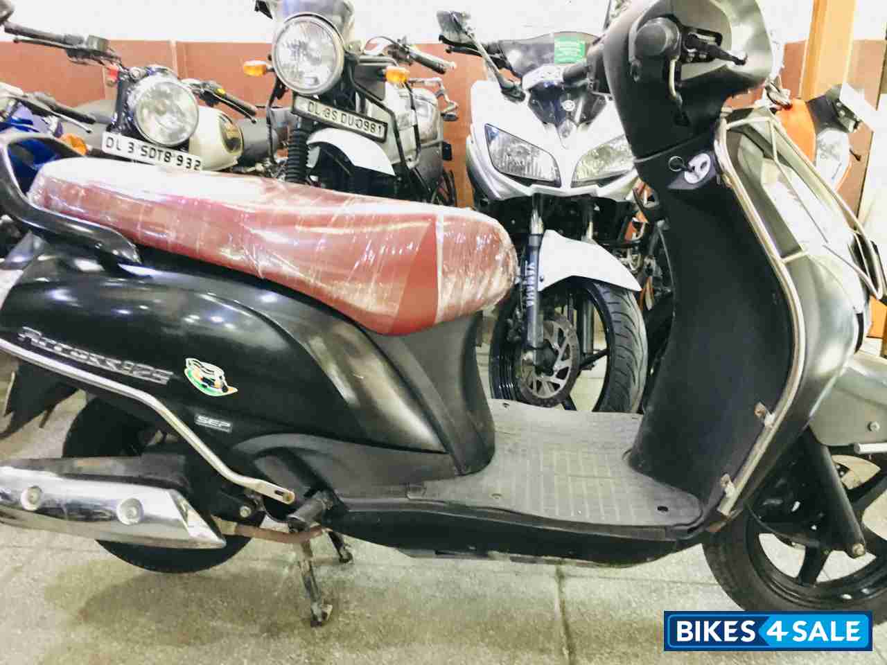 Matt Black Suzuki Access 125 Special Edition