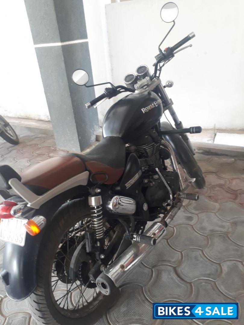 Matblack Royal Enfield Thunderbird 350