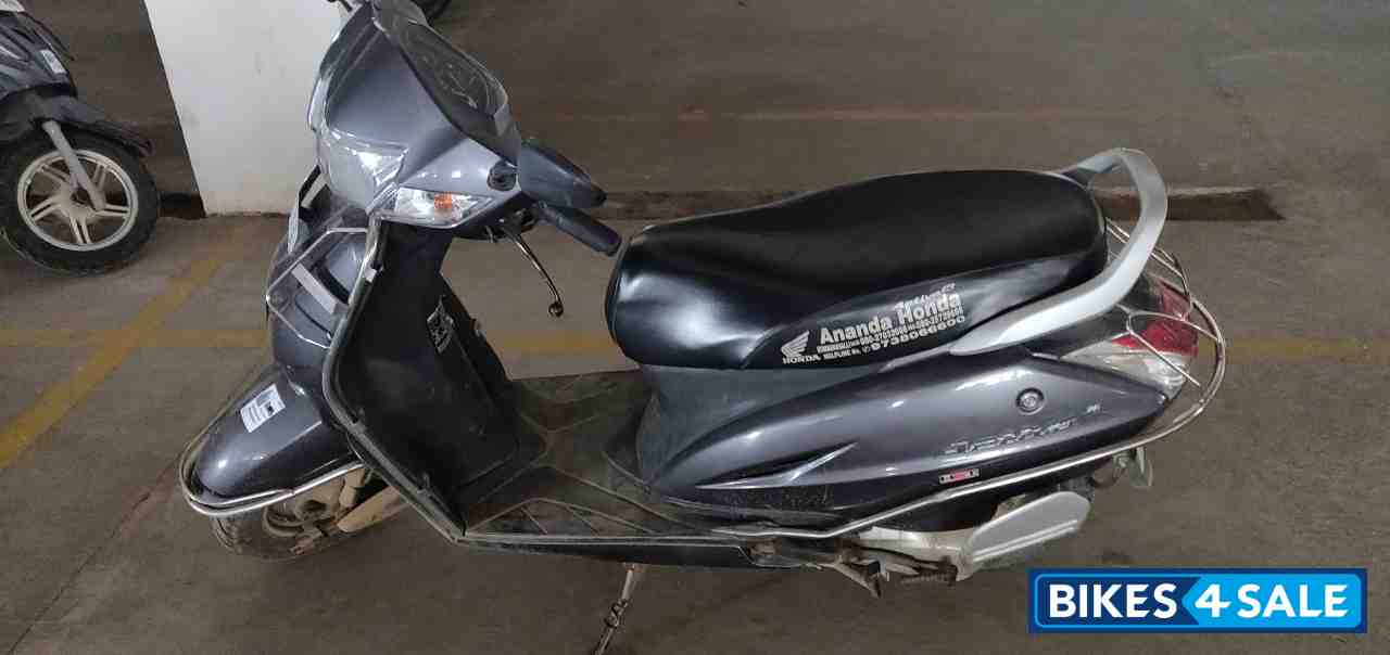 Grey Honda Activa 3G