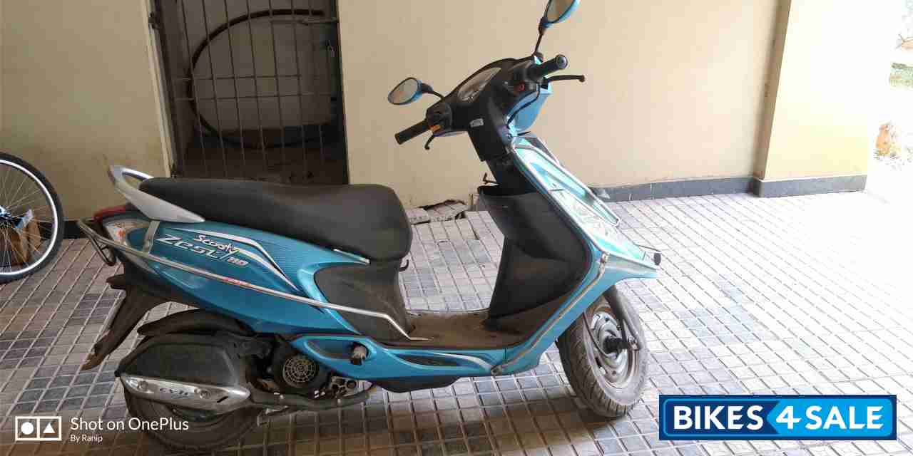 Blue TVS Scooty Zest