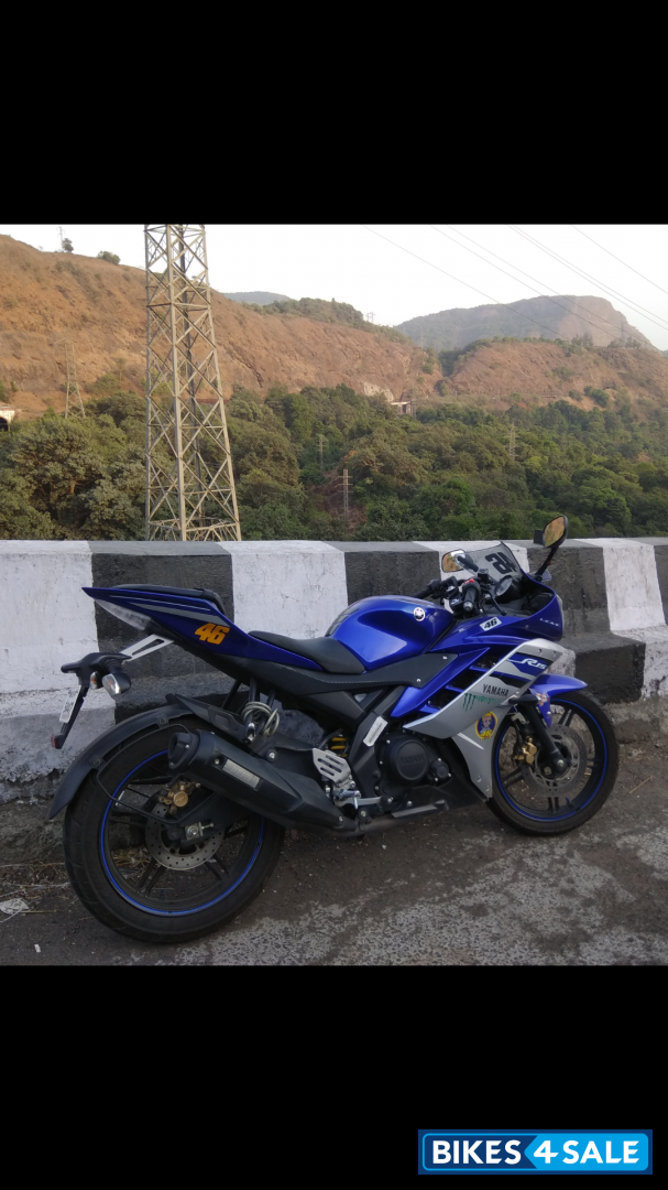 Racing Blue Yamaha YZF R15 V2