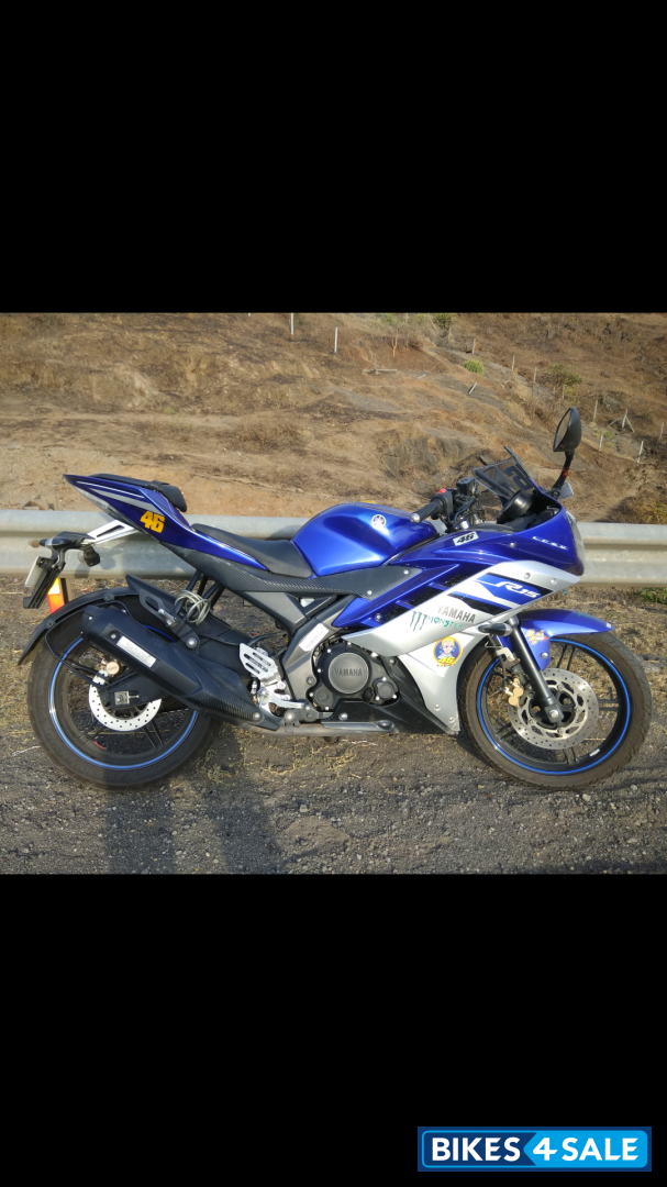Racing Blue Yamaha YZF R15 V2