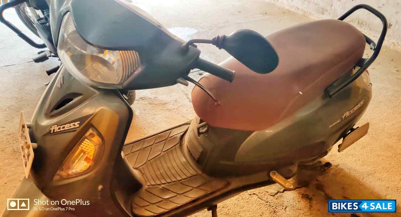 Silver Suzuki Access 125