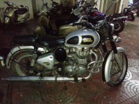 Silver Royal Enfield Classic 500