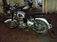 Silver Royal Enfield Classic 500