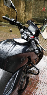 Matte Black TVS Apache RTR 200 4V