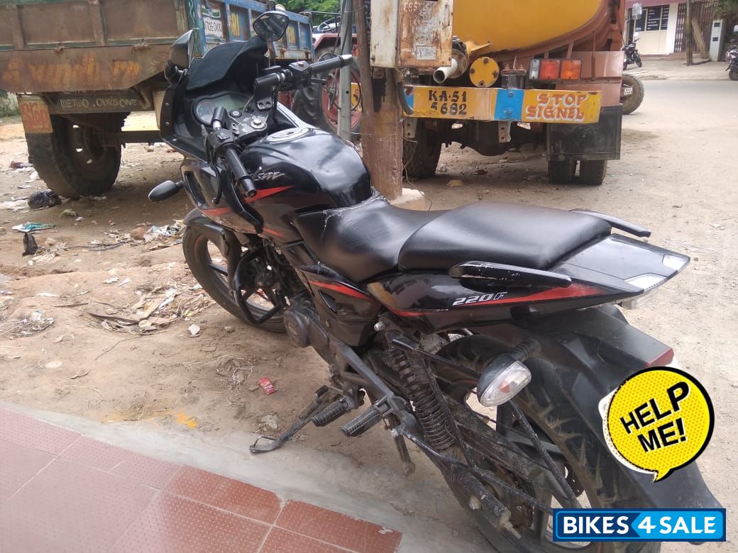 Ebony Black Bajaj Pulsar 220F