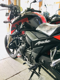 Black TVS Apache RTR 200 4V ABS Race Edition 2.0