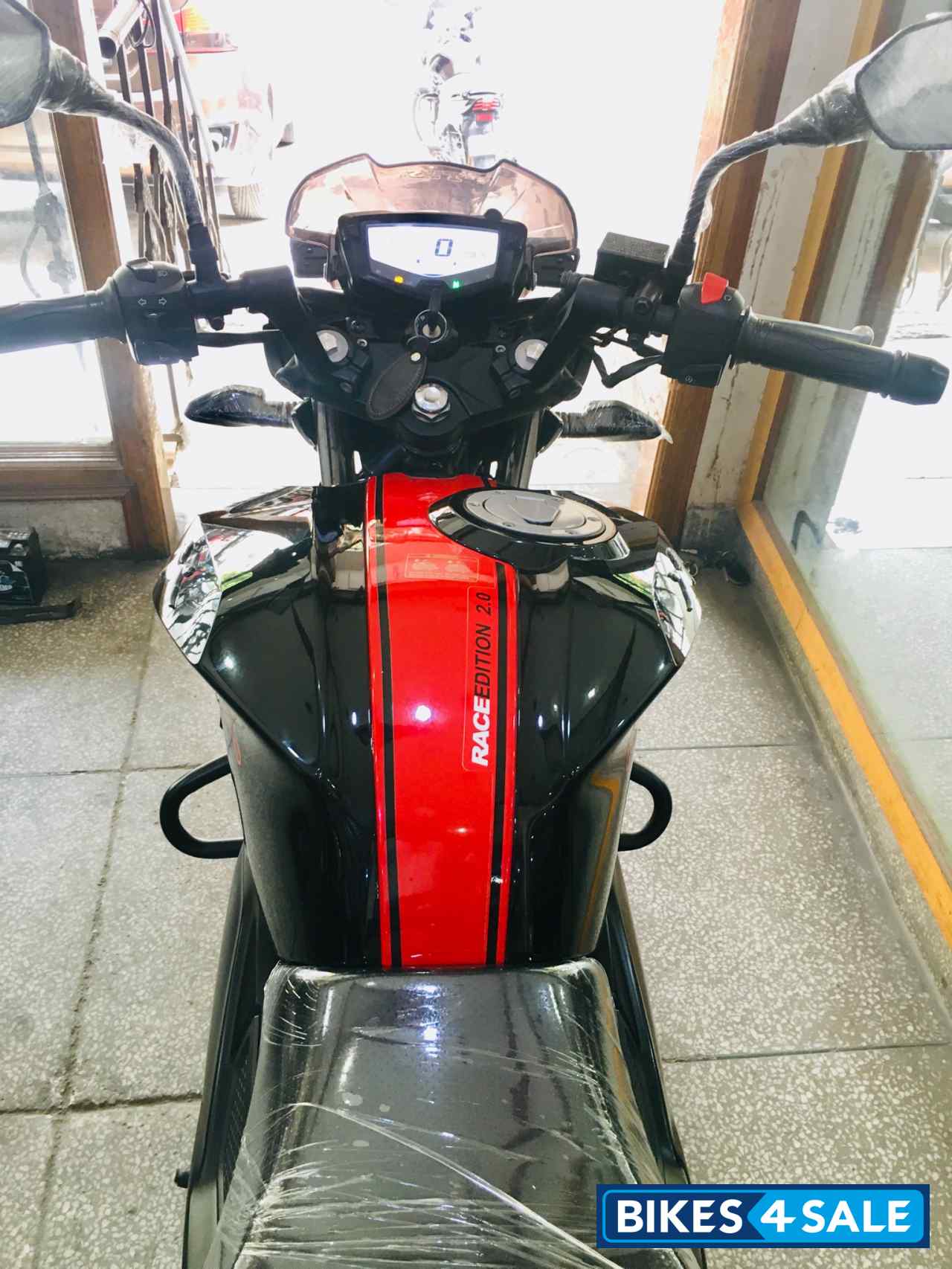 Black TVS Apache RTR 200 4V ABS Race Edition 2.0 Black TVS Apache RTR 200 4V ABS Race Edition 2.0