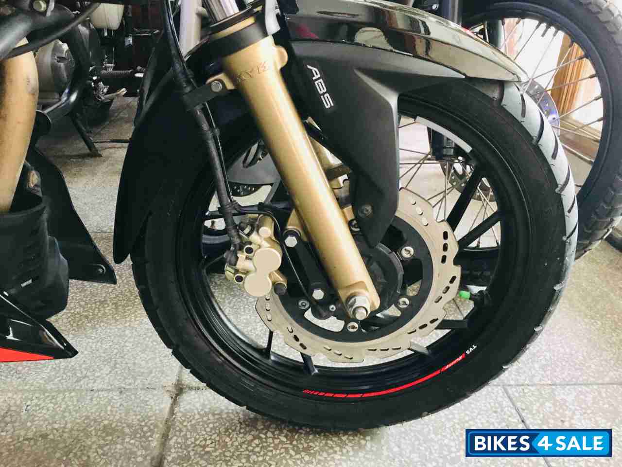 Black TVS Apache RTR 200 4V ABS Race Edition 2.0 Black TVS Apache RTR 200 4V ABS Race Edition 2.0