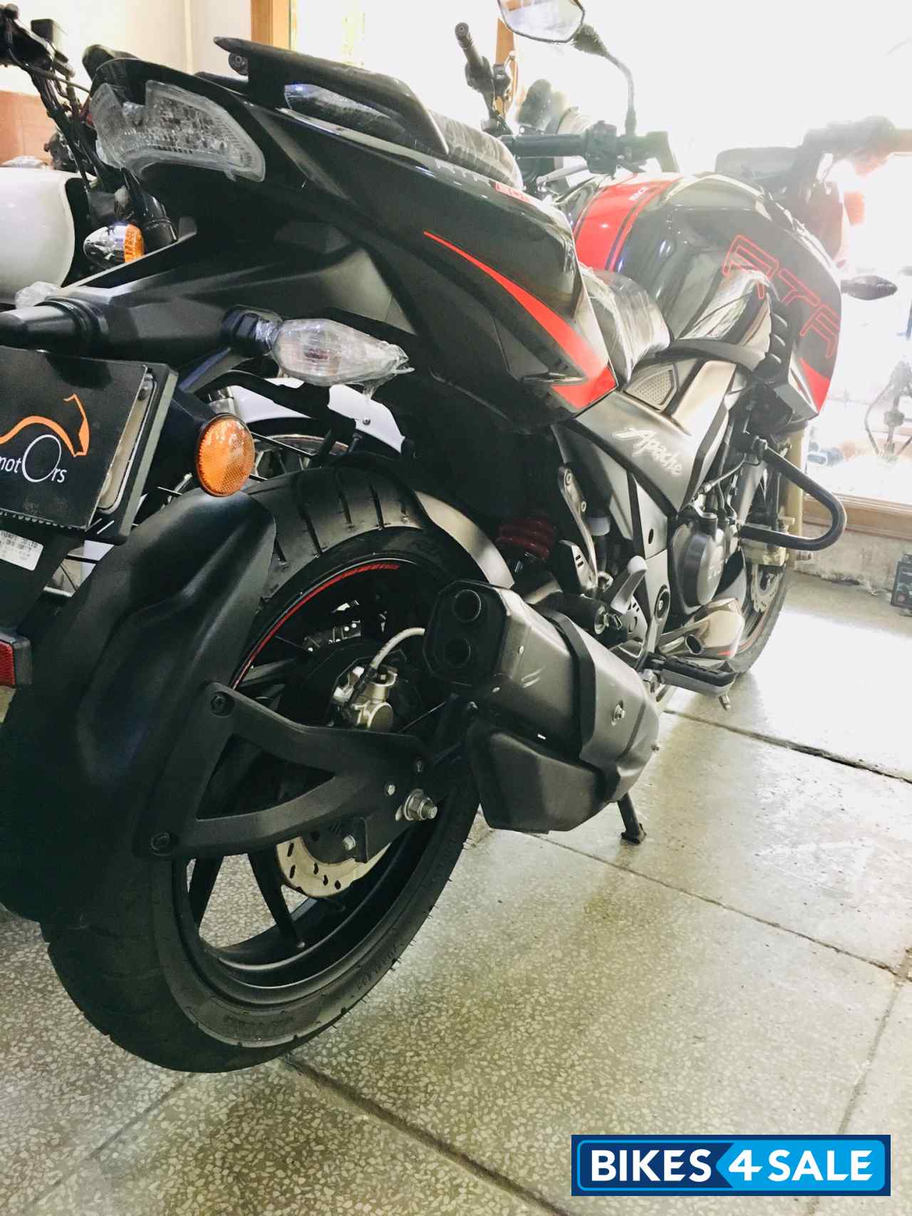 Black TVS Apache RTR 200 4V ABS Race Edition 2.0 Black TVS Apache RTR 200 4V ABS Race Edition 2.0