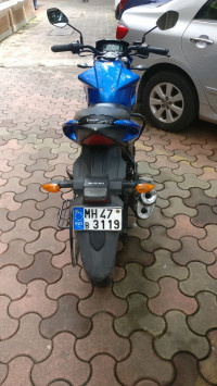 Blue Suzuki Gixxer 150
