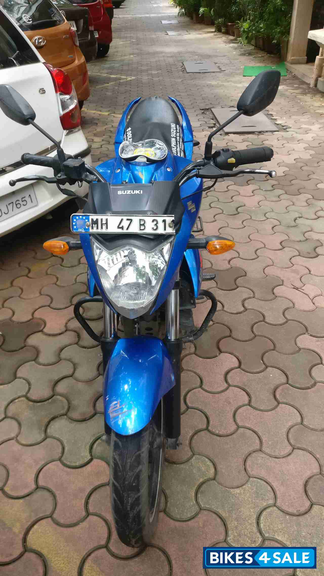 Blue Suzuki Gixxer 150 Blue Suzuki Gixxer 150
