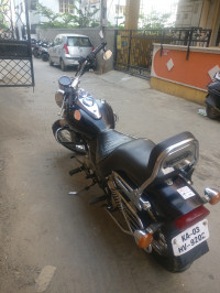 Bajaj Avenger 220 DTS-i