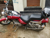 Red Bajaj Avenger 220 DTS-i