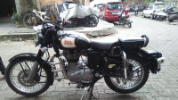Black Royal Enfield Bullet Standard 350