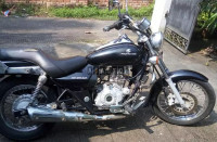 Bajaj Avenger 220 DTS-i